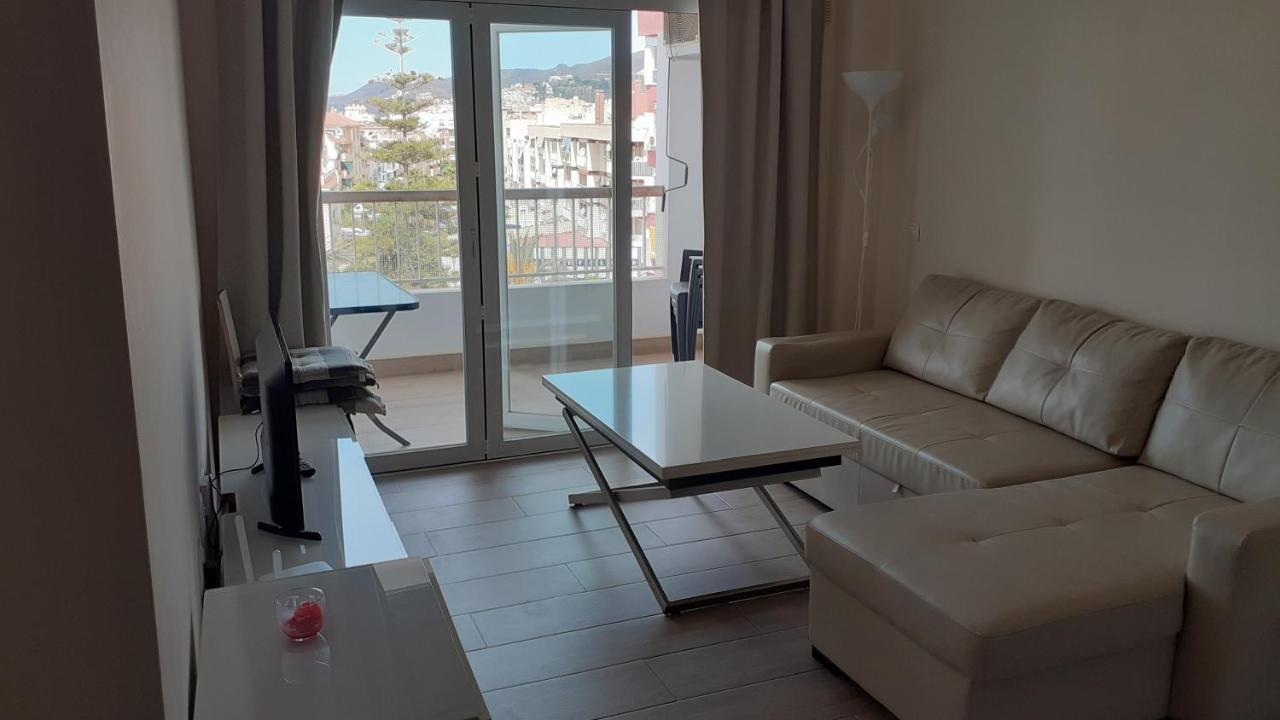 Apartamento Amplío piso al lado de la playa en Nerja Exterior foto
